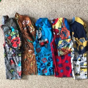 5  2 piece sets of fleece pajamas